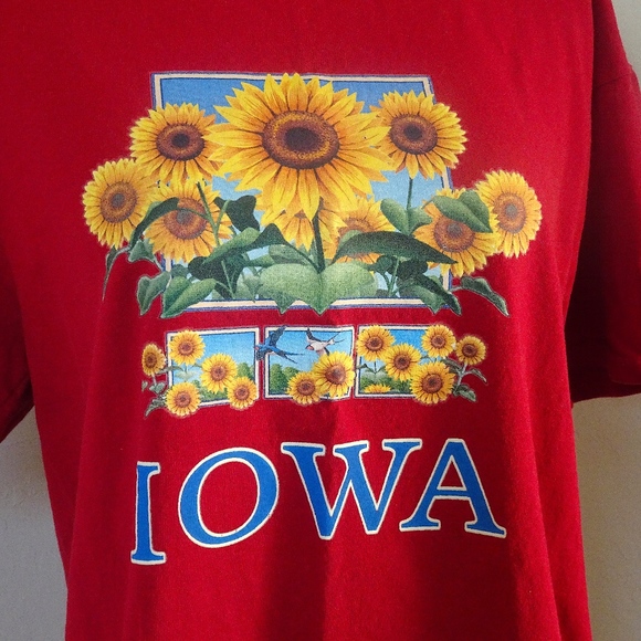 Vintage Retro Red Iowa Sunflower Field Short Sleeve T-Shirt Women's Size Large - Picture 2 of 6